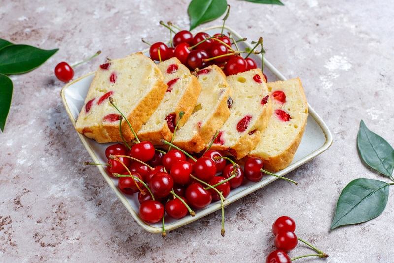 Prajitura cu cirese: reteta simpla si delicioasa pentru intreaga familie